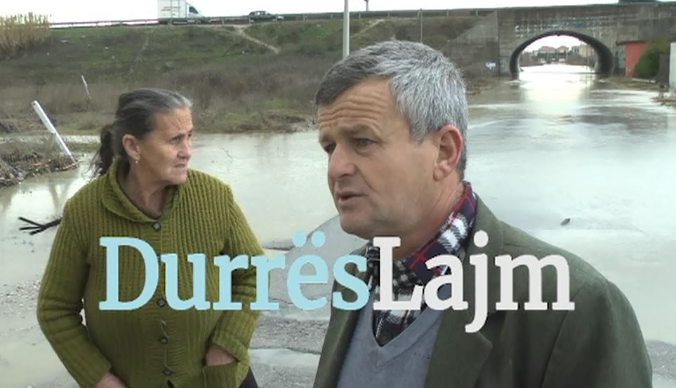 Video/ Banorët e Sallmones: Ja si u përmbytëm mbrëmë, gomonia e ushtrisë u shpua, mbetëm të bllokuar