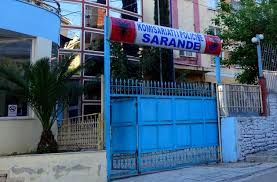 Lyhet me benzinë dhe i vë flakën vetes, rëndë qytetari