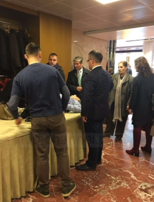 Ambasadori francez ndihet keq gjatë takimit për Reformën Zgjedhore