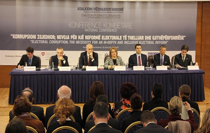 Ambasadori Lu: Pashë gangsterë në zgjedhje që frikësonin votuesit!