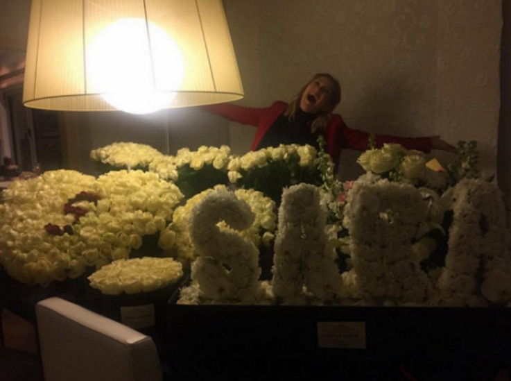 Ja si e uron Ledioni të dashurën e tij Sara, për ditëlindje