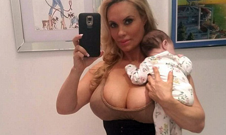 Coco Austin: Stërvitje dhe përkujdesje për bebushen njëkohësisht