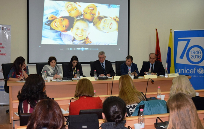 Durrës, projekt për përmirësimin e shëndetit të nënës dhe fëmijës (video)