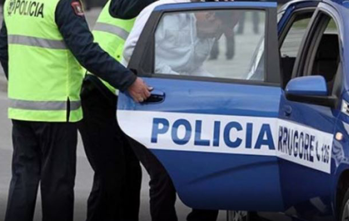 Tiranë, masat e Policisë së Shtetit kundër kriminalitetit (video)