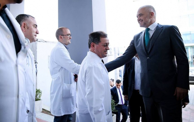 Tiranë, kryeministri Rama: Partneriteti publik-privat, cilësi për shërbimin shëndetësor check-up
