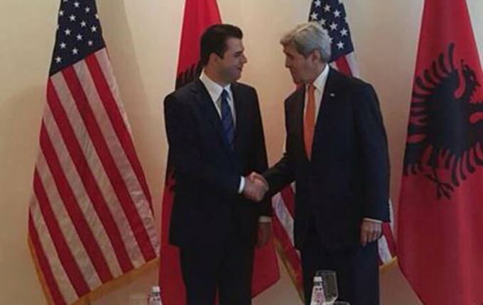Tiranë, Basha pas takimit me skretarin Kerry: Përpjekje për konsolidimin e demokracisë (video)