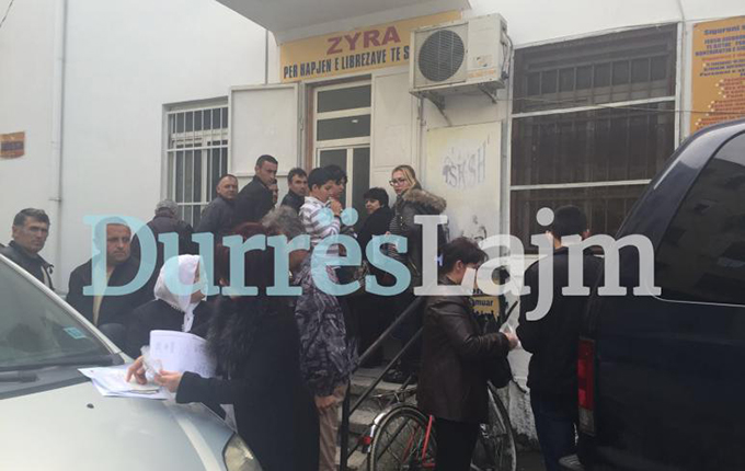 Durrës, reagon Drejtoria Rajonale e FSDKSH: Kemi shpërndarë mbi 76 mijë karta shëndeti