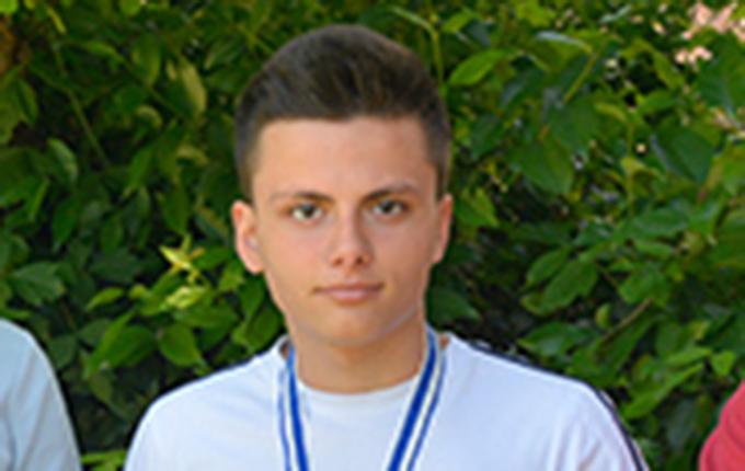 Durrës, Gledis Kallço fitues i fazës së tretë të Olimpiadës Kombëtare të Matematikës