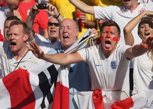 Anglezët 7500 euro për një biletë