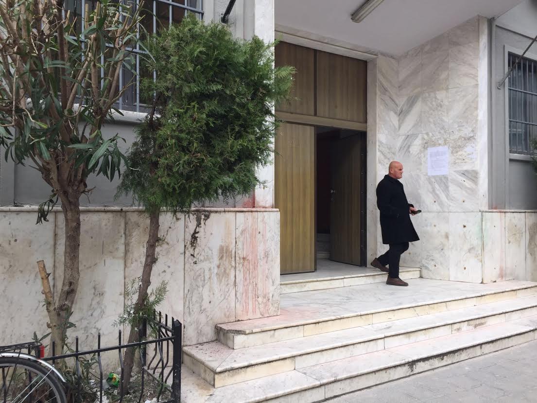 Durrës, avokatët bojkotojnë seancat gjyqësore, shtyhen 20 seancat në Gjykatën e shkallës së parë