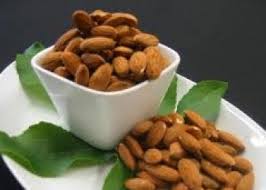 Ja ҫfarë përfitoni nga vaji i bajames