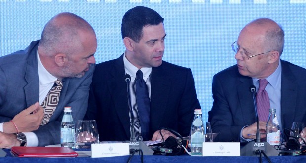 Rama heq Canin nga Ministria e Financave, e zëvendëson me Arben Ahmetajn