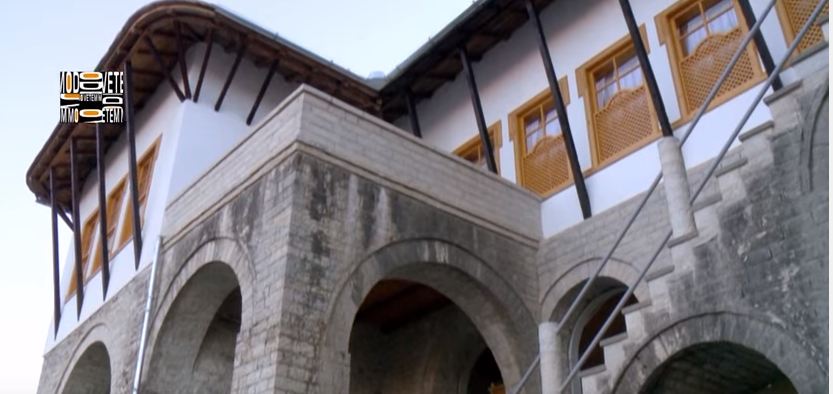 Shtëpia muze e Ismail Kadaresë në Gjirokastër