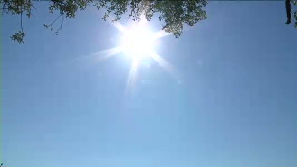 Muaji shkurt me temperaturat më të larta, deri në 28 gradë