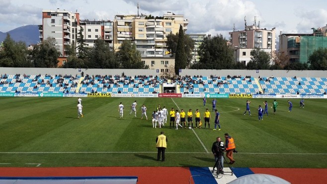 Teuta barazon pa gola me Tiranën, pikë e rëndësishme për durrsakët