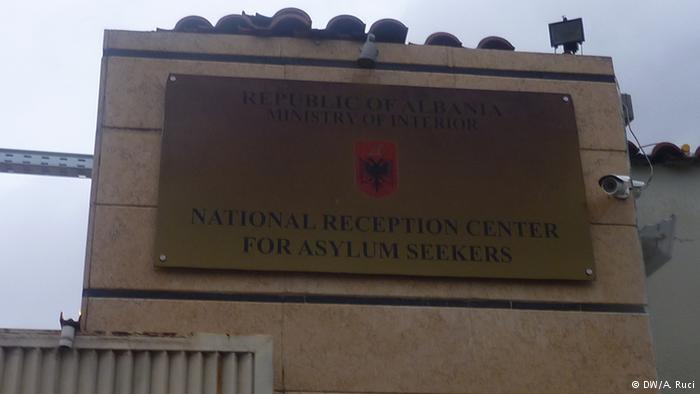 A përbëjnë rrezik për popullin muxhahedinët e strehuar në Shqipëri?