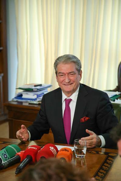 Edhe Berisha ‘uron’ PS-në: Gëzuar Kongresin pa garë me kryetar të përjetshëm