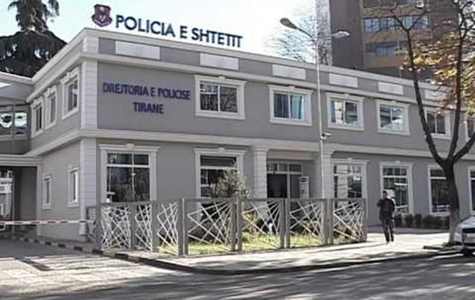 Tiranë, uniformat blu arrestojnë shtatë hajdutë të mitur