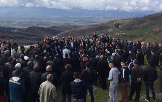 PD, Basha në Burrel dhe Klos: Rama po vjedh lekët e popullit