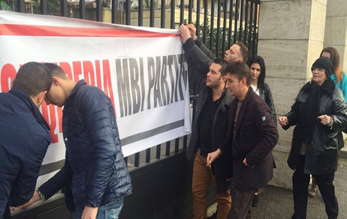 Tiranë, gjykata liron aktivistët e AK, protesta është e drejtë qytetare