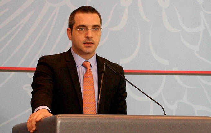 Tiranë, arrestimi i policit grabitës, reagon ministri i brendshëm Tahiri