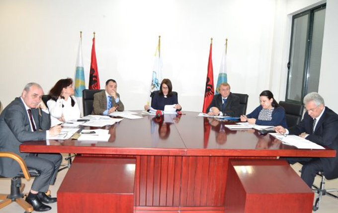 Tiranë, KQZ hedh poshtë referendumet vendore, nuk ishin të bazuara në ligj