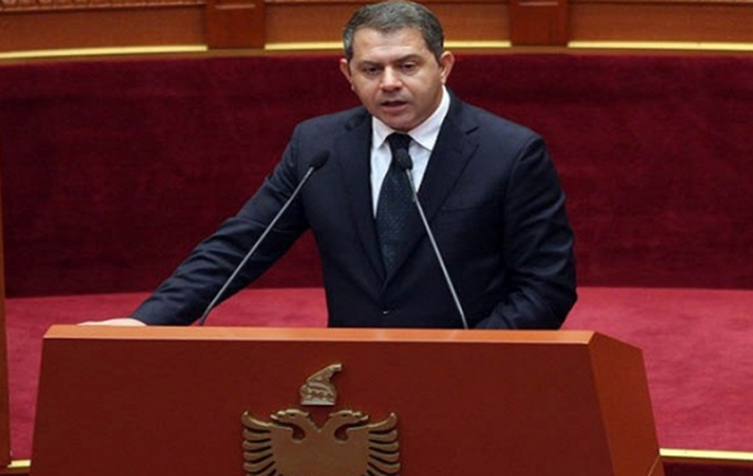 Kuvend, Idrizi: Nuk ka varreza për grekët nëse nuk ngrihen varrezat për çamët e masakruar