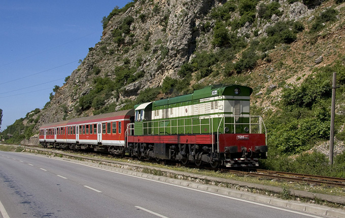 Ekonomi, Hekurudhat Shqiptare ndodhen në kolaps
