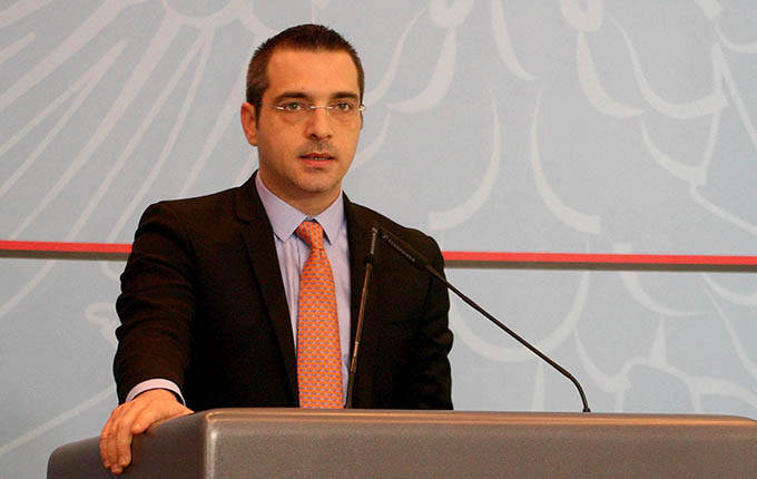 Tiranë, operacioni “Mustang”, ministri Tahiri heton publikimin e fotove të vajzave