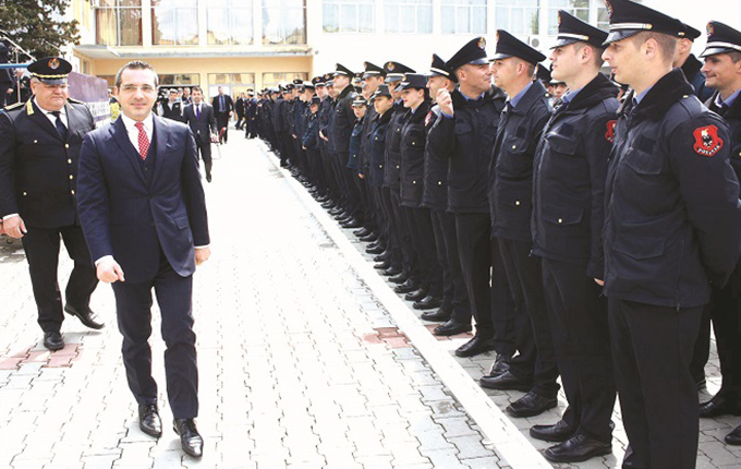 Tiranë, Sindikata e Punonjësve të Policisë së Shtetit padit Ministrinë e Brendshme dhe Kryeministrinë