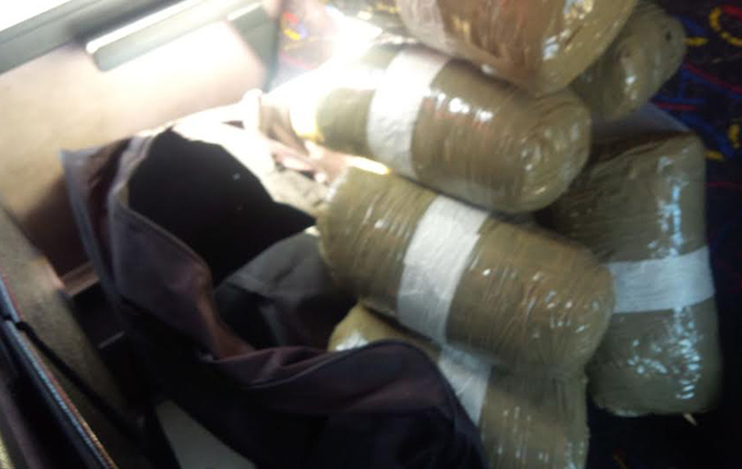 Gjirokastër, gjenden 8,7 kg drogë në autobusin drejt Greqisë, arrestohen shoferët