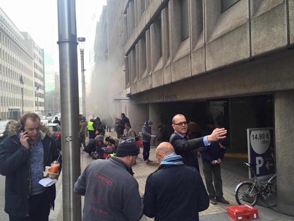 VIDEO/ Taulant Balla u shpëton shpërthimeve në Bruksel për pak sekonda
