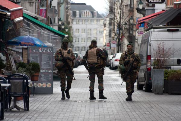 Shërbimet Inteligjente: Terroristët e Brukselit përdorën karta shqiptare!