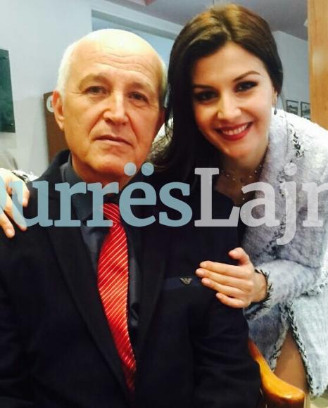 Floriana Garo përjeton emocione të mëdha, babai i saj nderohet në Durrës