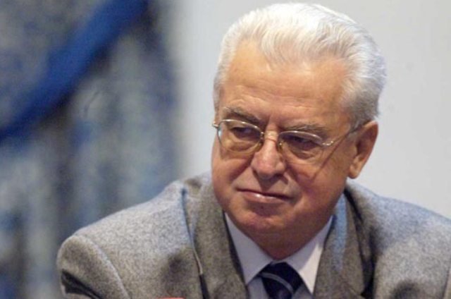 Edhe Servet Pëllumbi si Vangjush Dako: Blushi të shkojë ku të dojë!