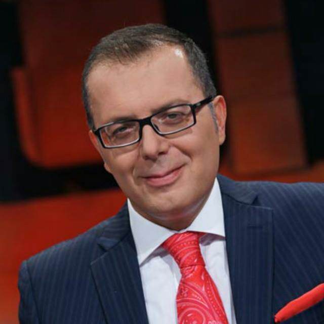 Mitra-lozi i Bulevardit të Lavires