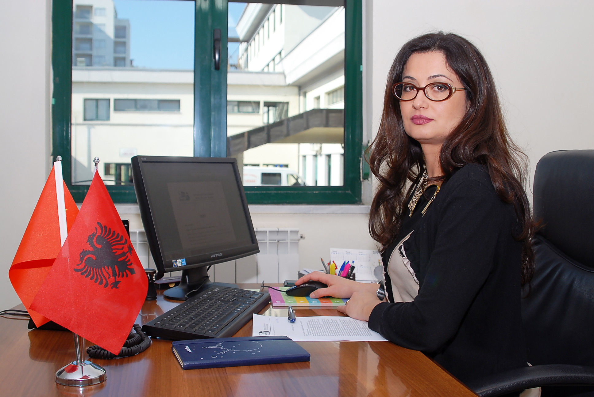 Pezullohet nga detyra drejtoresha e spitalit Durrës, Ardjola Frashëri