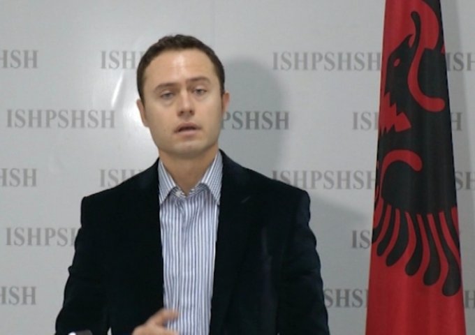 90% e gazetarëve pa rroga, ndërsa ish-gazetari mburr Inspektoratin e Punës