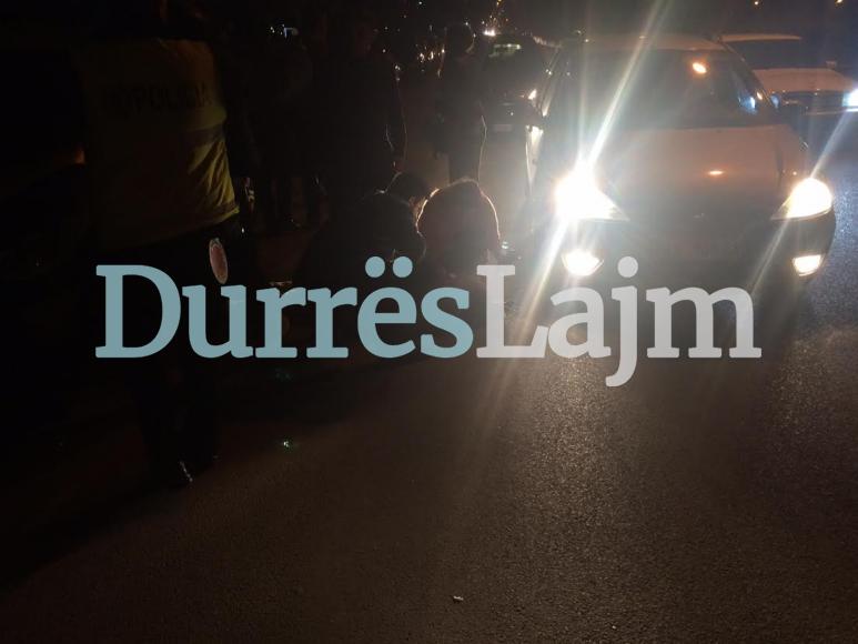 Aksident në hyrje të Durrësit, 25-vjeçari përplas me makinë këmbësorin (FOTO)