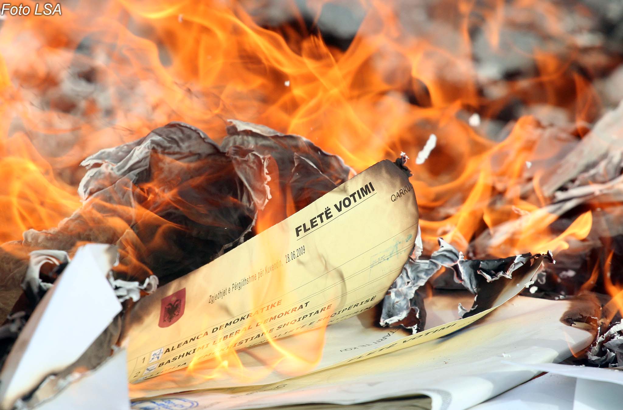 Nis asgjësimi, 52 milionë lekë për të djegur fletët e votimit