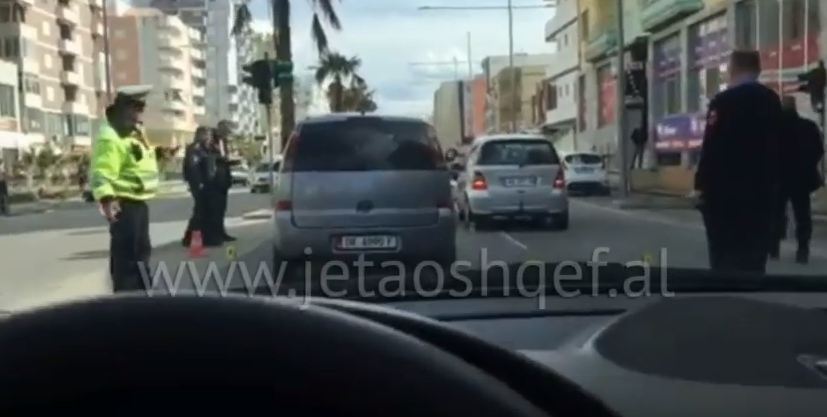 VIDEO/ Aksidenti në Durrës, polici: Mos e bo videon se&#8230;