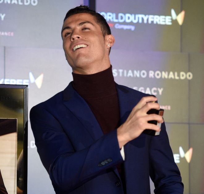 Ronaldo hedh në treg parfumin e dytë