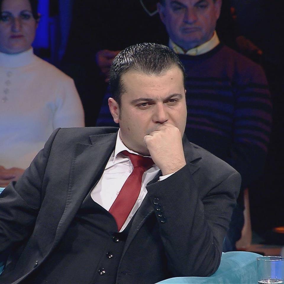 Rilindja që ecën me këmbët e Saliut