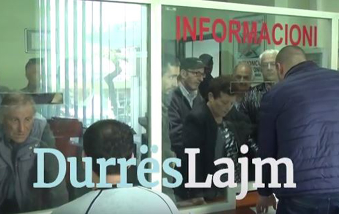 Durrës, përmirësimi i shërbimit për të marrë në kohë çertifikatën e pronësisë (video)