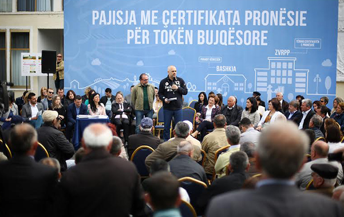 Vlorë, kryeministri Rama: Fillojmë shpërndarjen e tapive të tokës bujqësore