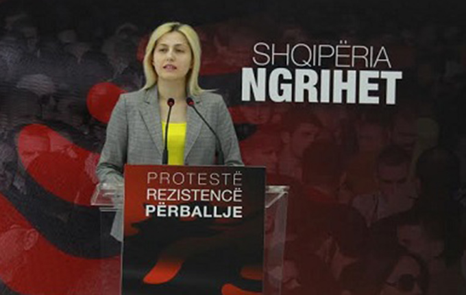 PD: Kokëdhima kërkon kalanë e Porto Palermos, është më i urryeri nga të gjithë