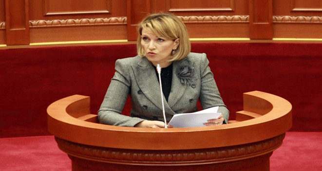 Helikopteri, ministrja: Të hetohet plotësisht aksidenti