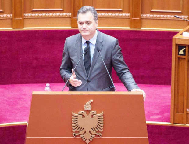 Blushi: Ky parlament nuk e do reformën në drejtësi. Shqipëria, një pazar!