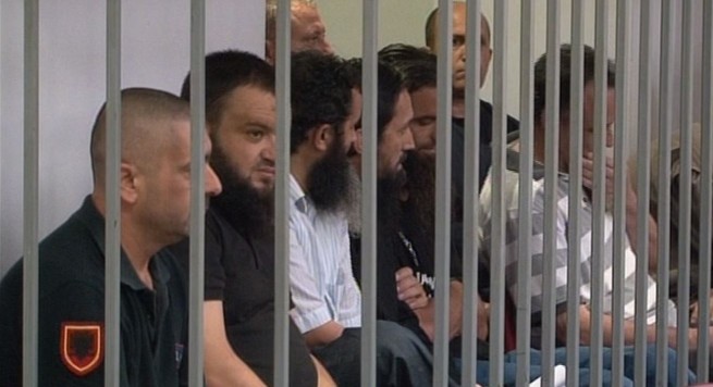 Amerika paralajmëron! Mund të ketë reagime të dhunshme nëse dënohen imamët