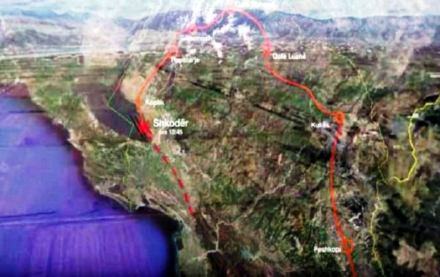 Zbardhet itinerari, helikopteri fluturoi 95 minuta mbi gjithë veriun